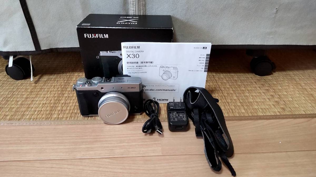 FUJIFILM フジフィルム X30 | avredentor.com.br