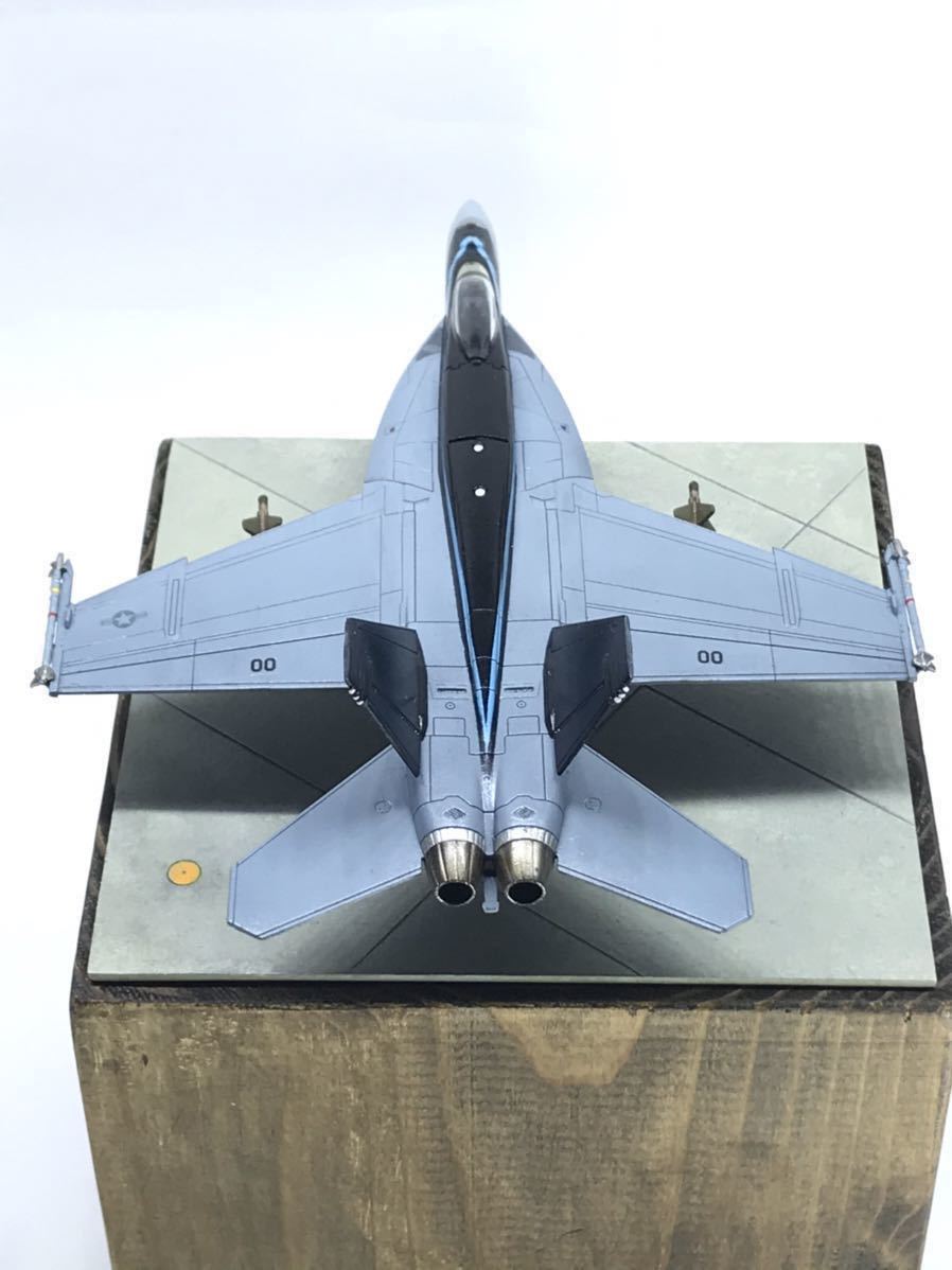 F/A-18E スーパーホーネット 完成品 1/144 戦闘機 TOPGUN トップ F/A-18E スーパーホーネット 完成品 1/144 戦闘機 TOPGUN トップ