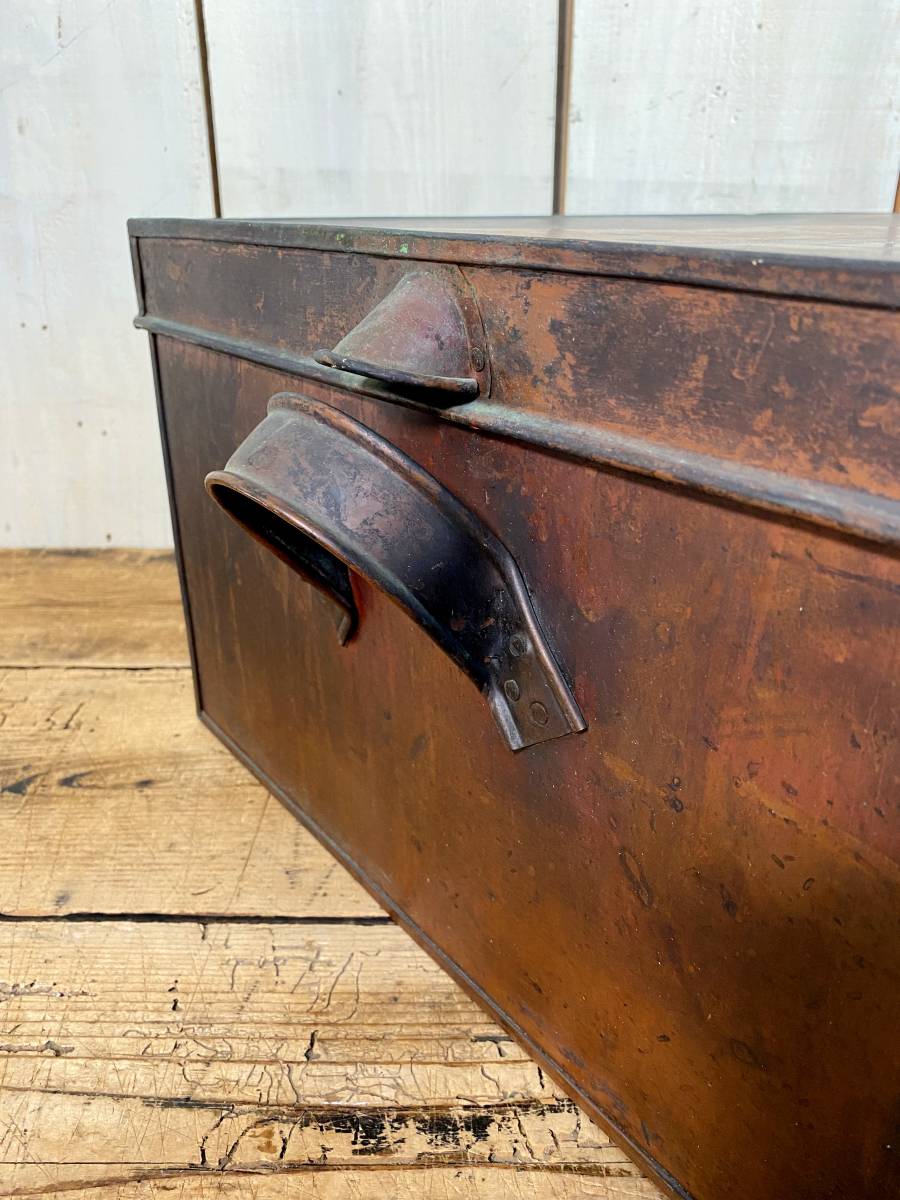 古い銅製　蓋付き箱　約43×43サイズ　/　収納箱　　ディスプレイ　インダストリアル　レトロ　アンティーク_画像7