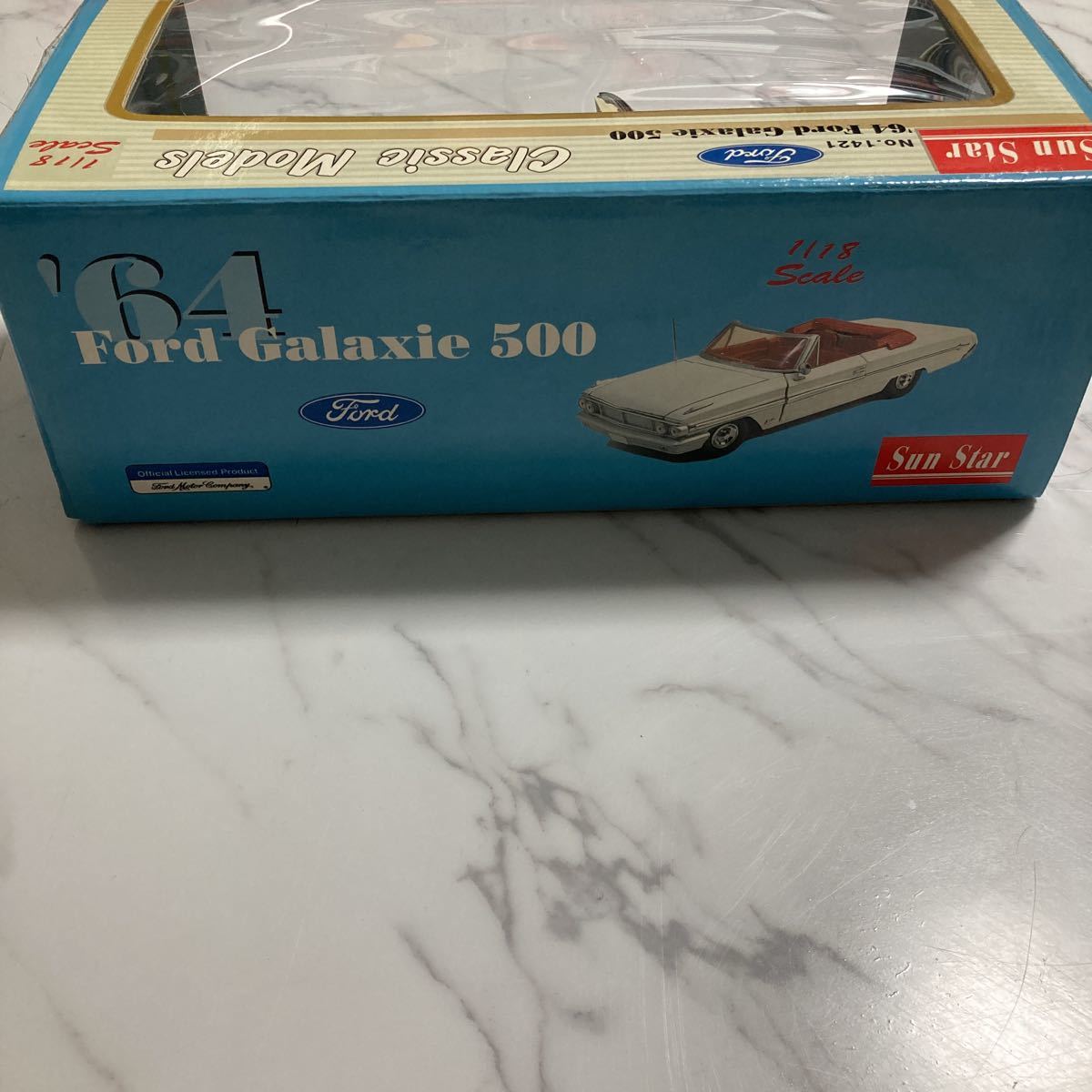 《箱付き》【1/18スケール】'64 Ford Galaxie 500 フォード ギャラクシー Sun Star ミニカー 模型 アメ車 ブルー コレクション放出_画像4