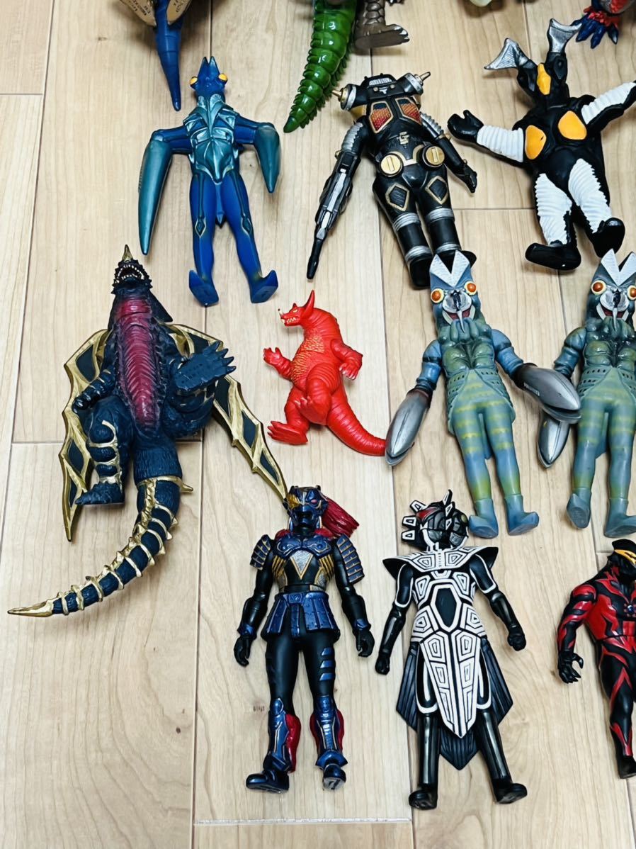 在庫処分】 ウルトラ怪獣シリーズ 怪獣ソフビ 58体セット 大量 まとめ ウルトラマン 怪獣 ソフビ ウルトラ怪獣シリーズ まとめて
