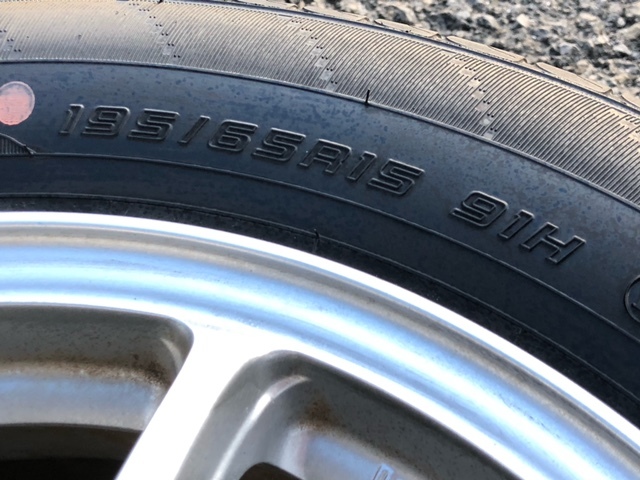 【I-068】★ DUNLOP EC204 ★ ノーマル・ラジアルタイヤ 195/65R15 4本ホイルセット_画像9