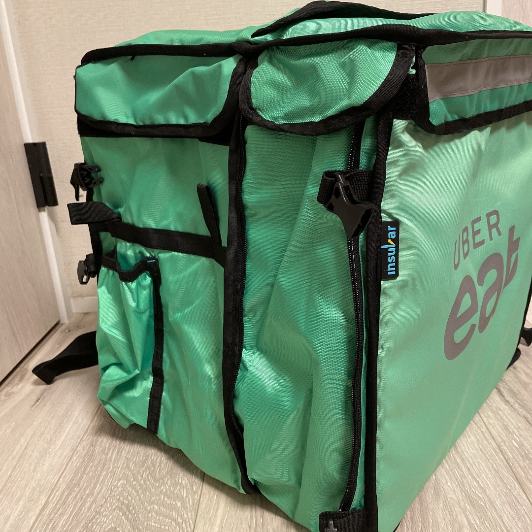 新品未使用 ウーバーイーツ配達バッグ Uber eats 初期型バッグ 新品未使用 ウーバーイーツ配達バッグ Uber eats 初期型バッグ