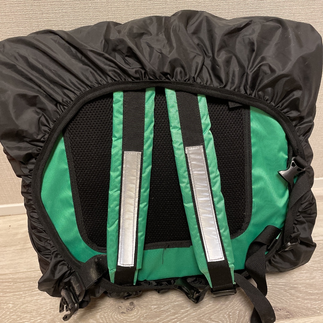 新品未使用 ウーバーイーツ配達バッグ Uber eats 初期型バッグ 新品未使用 ウーバーイーツ配達バッグ Uber eats 初期型バッグ