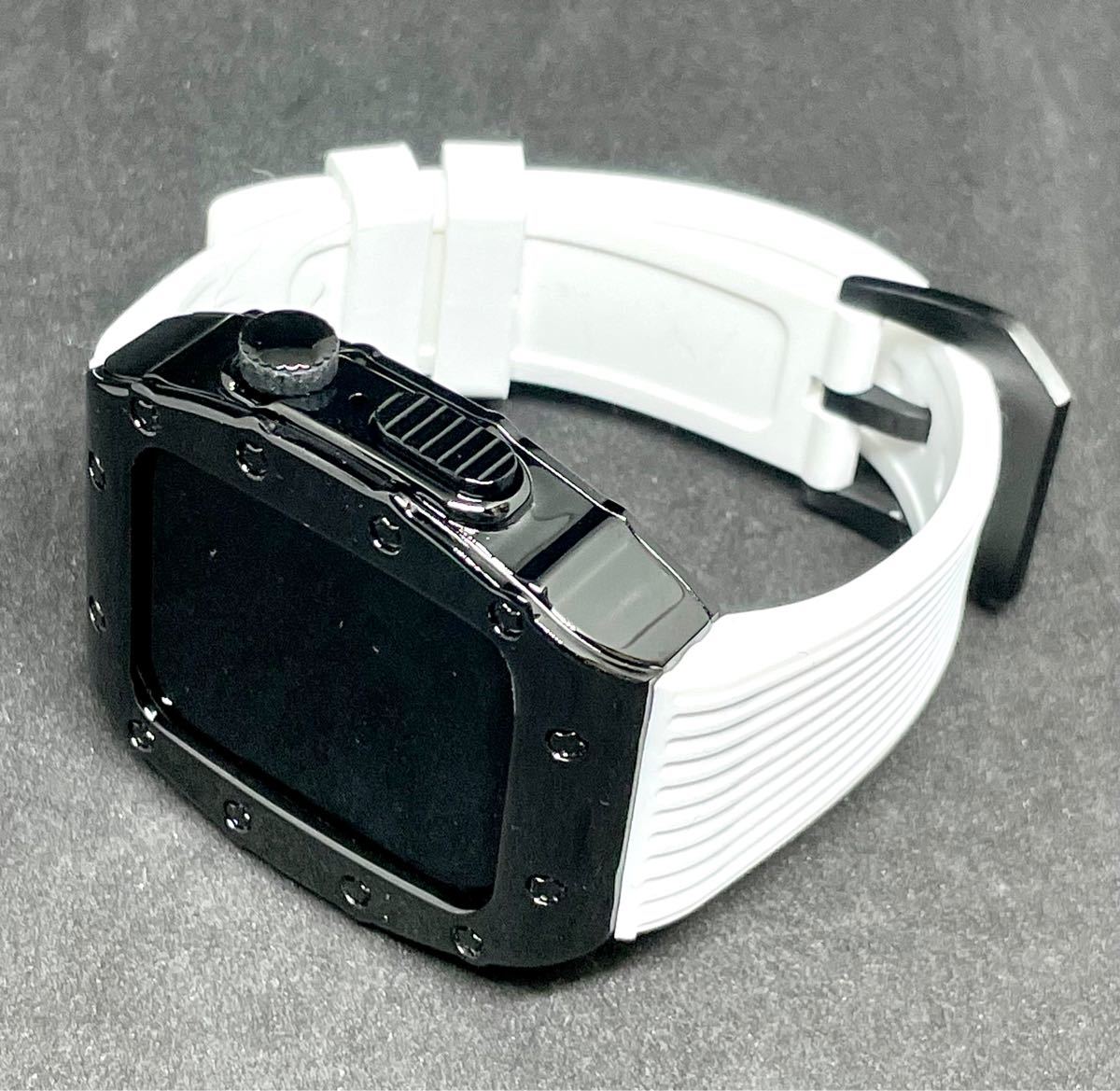 Apple Watch ケース RM 44mm モディファイカバー 黒/白 新品｜PayPayフリマ