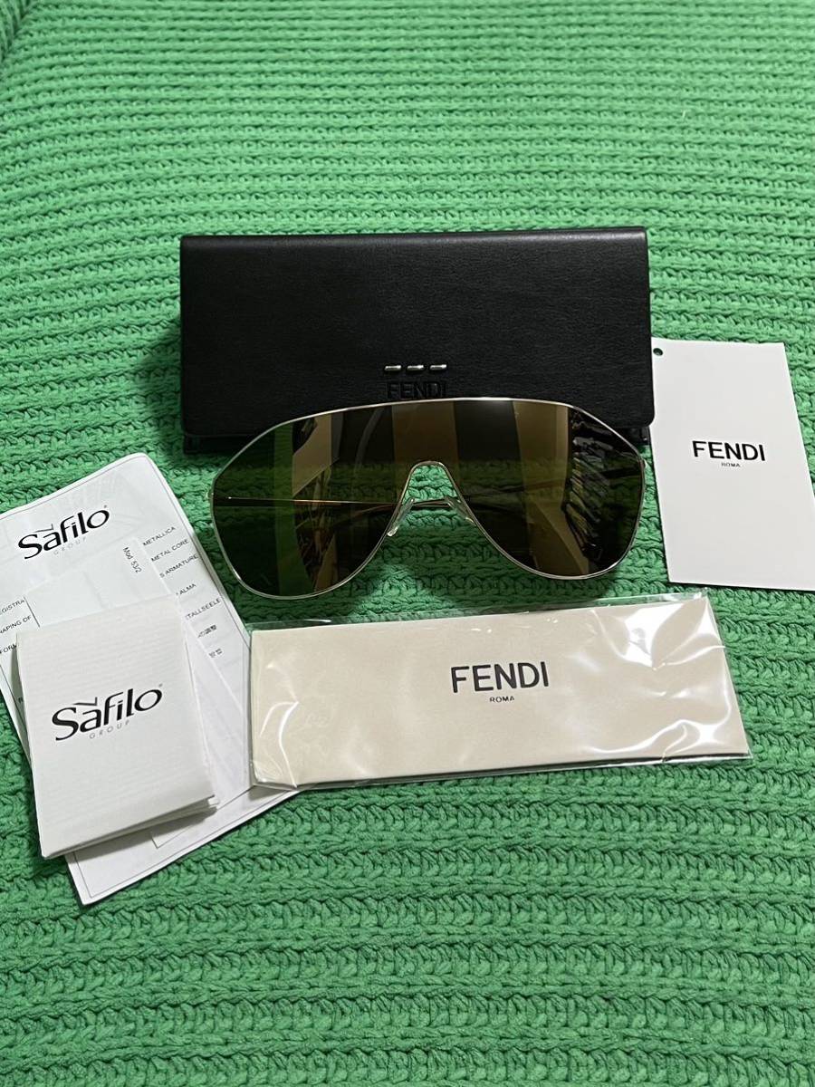 早期完売 FENDI FFファミリー Shield サングラス ストライプ