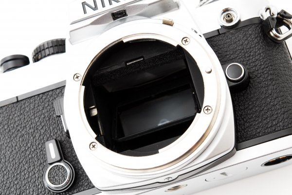 ☆超美品 動作確認済☆ NIKON ニコン FE シルバー フィルムカメラ
