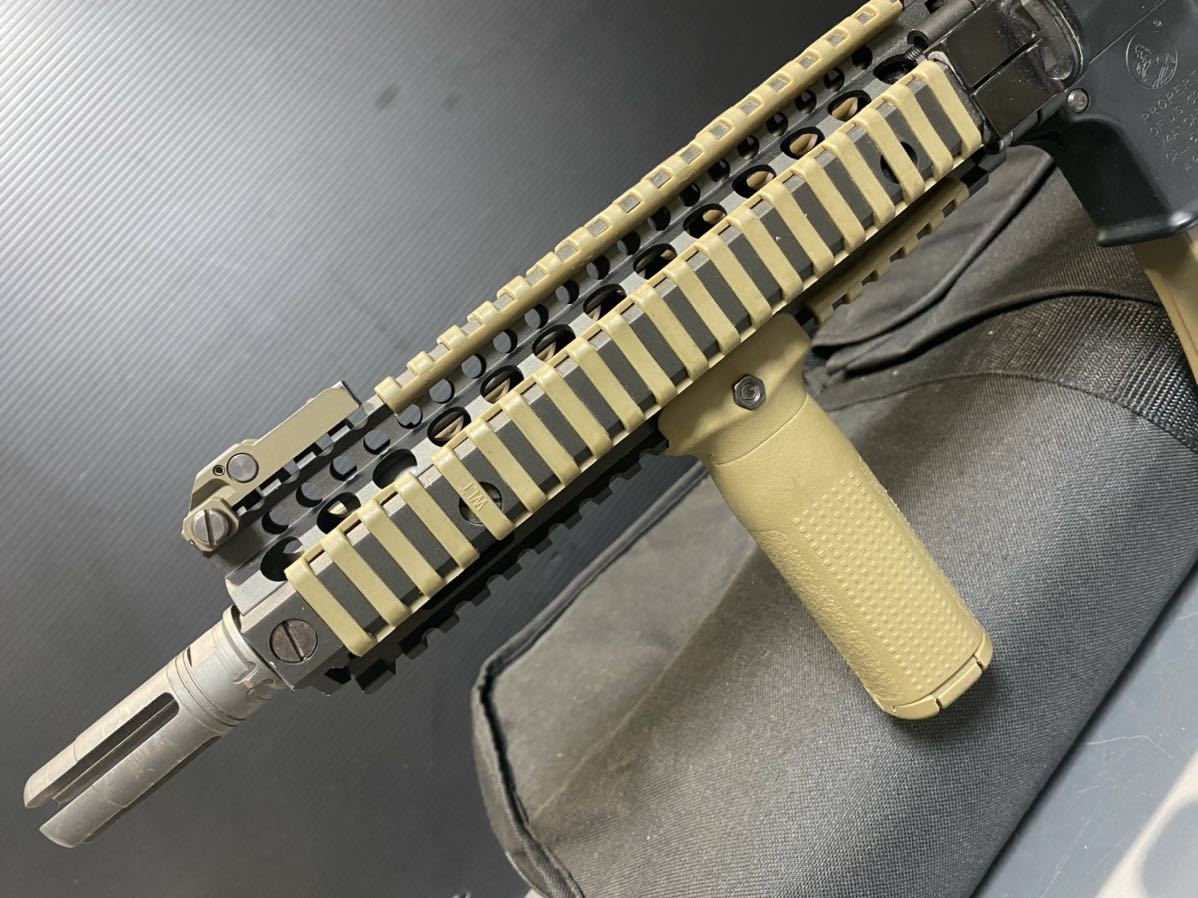 【電動ガン】マルイ M4 DANIEL DIFFENCE カスタム MK18 RIS Ⅱ レール ストック 東京マルイ M4カービン 次世代電動ガン MARUI M4A1_画像2