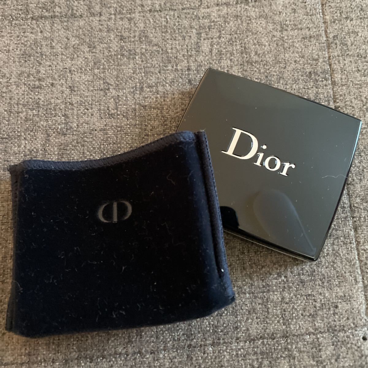 アイシャドウ Dior ディオール　ディオール　ショウモノ　616 ゴールド　ラメ