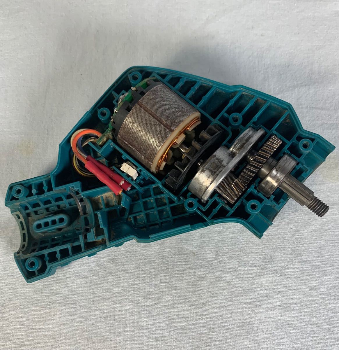 マキタ 充電式草刈機 MUR142UD モーター|Yahoo!フリマ(旧 マキタ 充電式草刈機 MUR142UD モーター|Yahoo!フリマ(旧