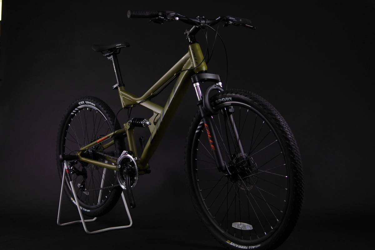 〇新車、未使用!CALLE(MCFYモデル) 27.5インチ、Wサスペンション