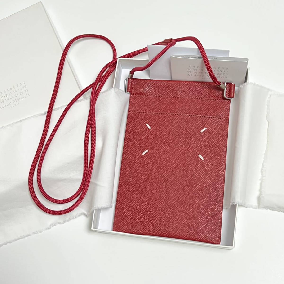  new goods mezzo n Margiela smart phone pouch iphone case neck pouch red Margiela mobile smartphone iPhone iphone shoulder bag 