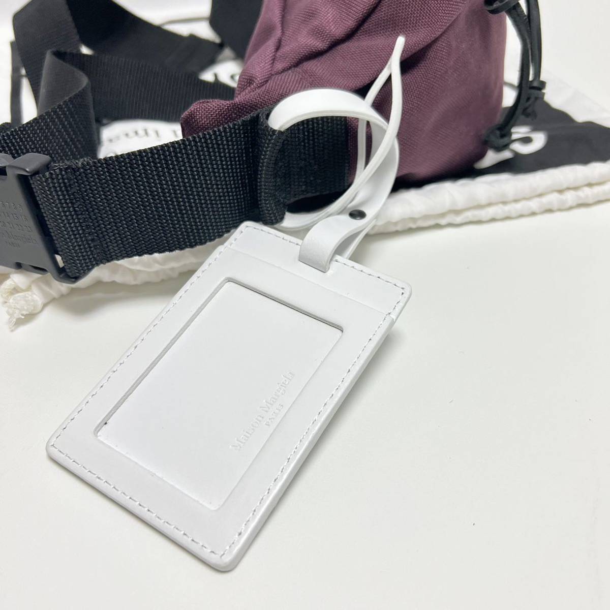 新品 メゾンマルジェラ 4ステッチ バムバッグ BUMBAG ウエスト 新品 メゾンマルジェラ 4ステッチ バムバッグ BUMBAG ウエスト