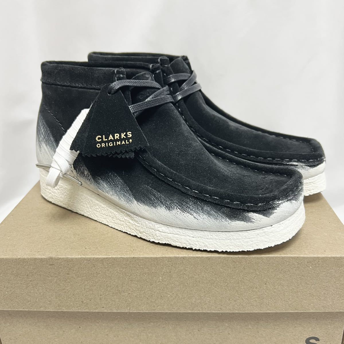 24.5cm 限定 クラークス オリジナルス Wallabee ワラビー ブーツ 黒 Clarks Originals Boot ブラック スエード ホワイト ペイント_画像1