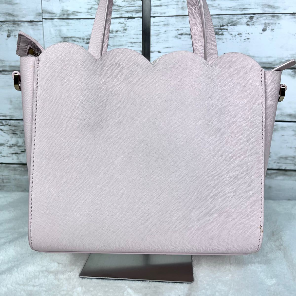 極美品 ケイトスペード ショルダーバッグ 2way スカラップ レザー