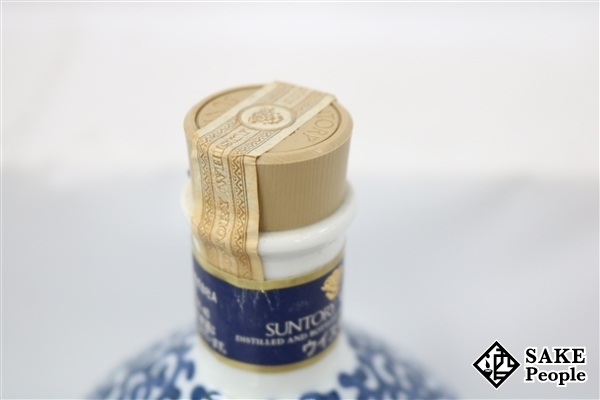 ◇注目! サントリー 白州 12年 有田焼 染付蛸唐草寅文筒型瓶 ◇注目! サントリー 白州 12年 有田焼 染付蛸唐草寅文筒型瓶