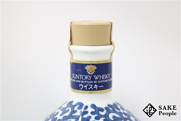 ◇注目! サントリー 白州 12年 有田焼 染付蛸唐草寅文筒型瓶 ◇注目! サントリー 白州 12年 有田焼 染付蛸唐草寅文筒型瓶