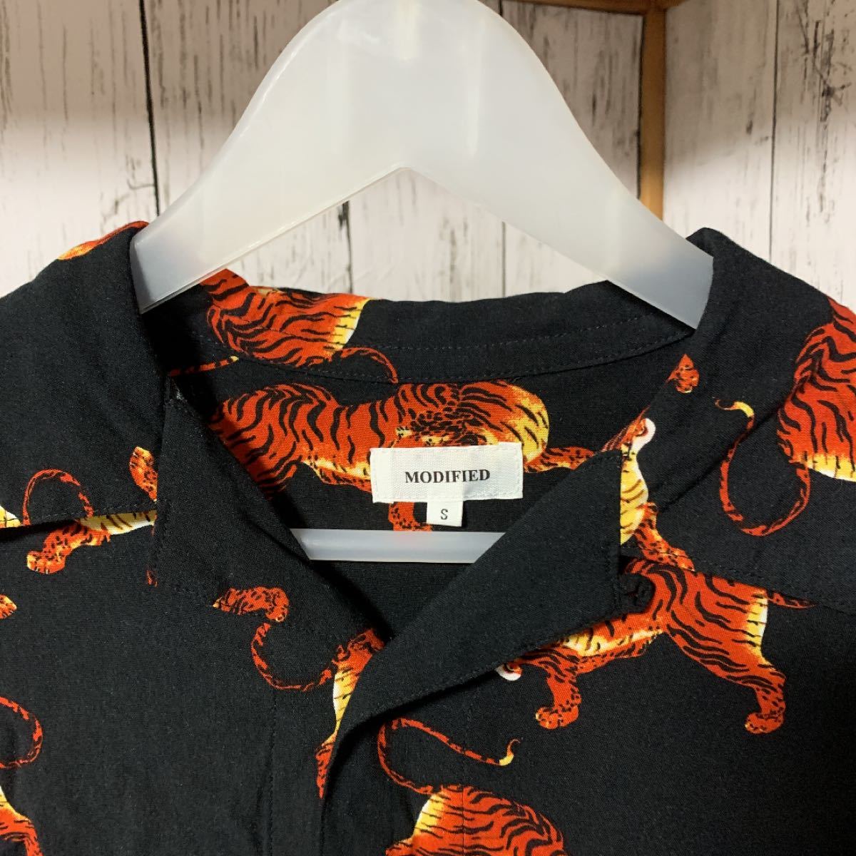 MODIFIED  アロハシャツ　タイガー　虎　和柄　総柄　ブラック ハワイ サンサーフ