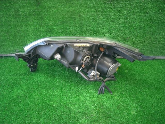 スペイド DBA-NCP141 右ヘッドランプASSY F 209 52-261 81110-52F50_画像5