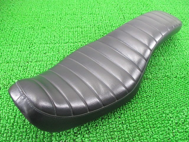 ☆大人気商品☆ トランプサイクル製ハーレーXL883 XL1200 シート 社外