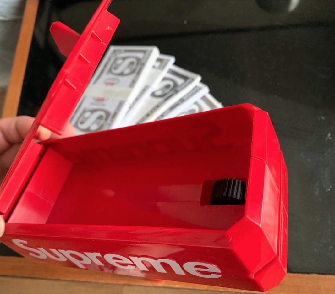 Supreme Money Gun シュプリームマネーガン 美品 Used ドル札束 Supreme Money Gun シュプリームマネーガン 美品 Used ドル札束