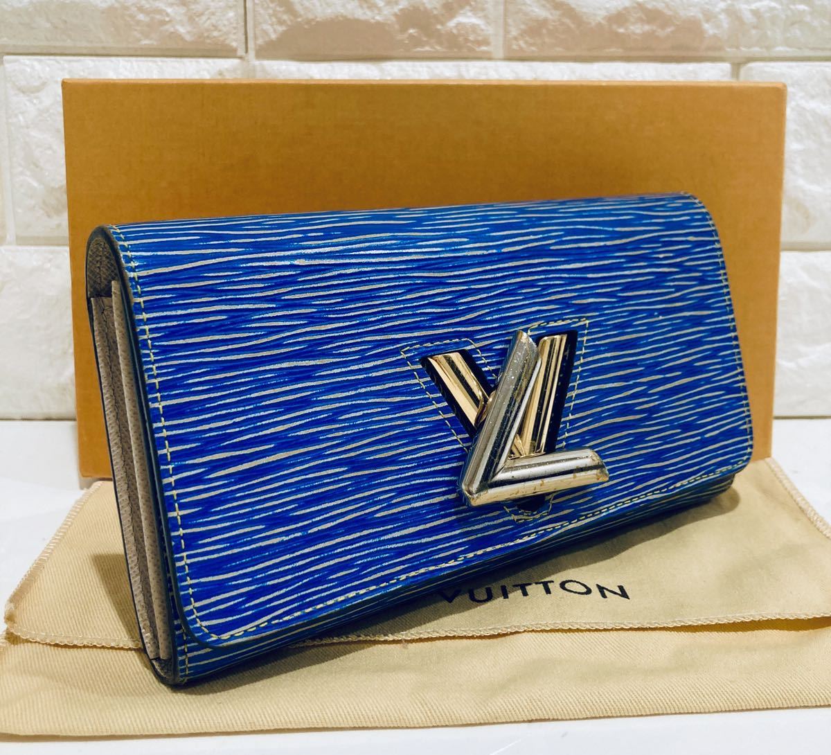 LOUIS VUITTON 極美品 ルイヴィトン エピ レザー 長財布 ポルトフェイユ・ツイスト