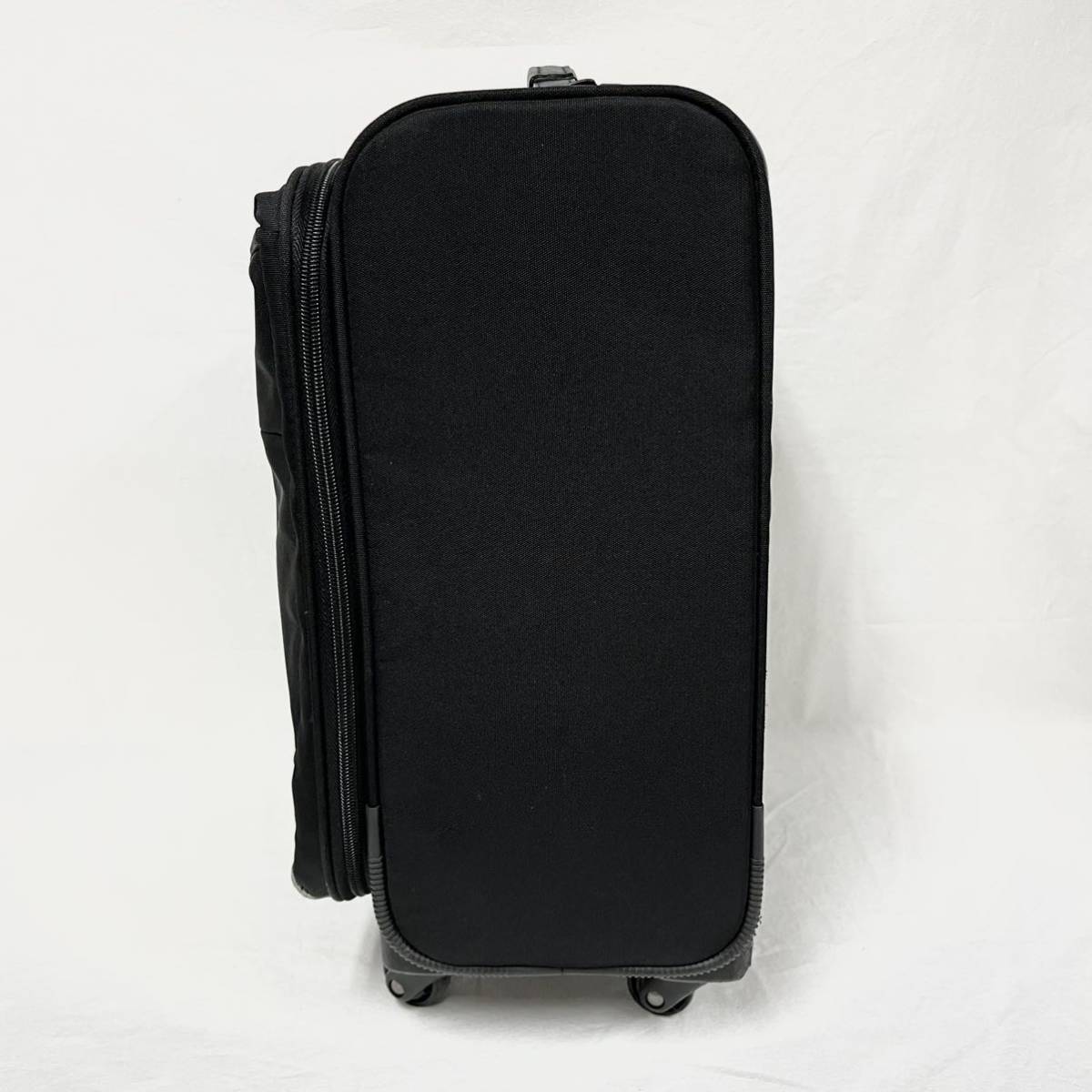 Samsonite サムソナイト キャリーバッグ スーツケース ブラック バッグ
