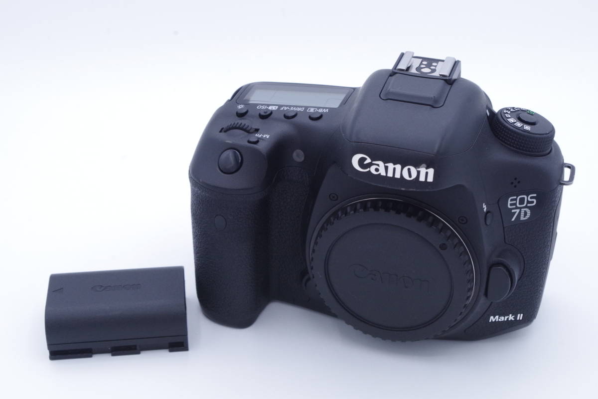 #b0122【美品】 Canon キヤノン EOS 7D Mark II ボディ