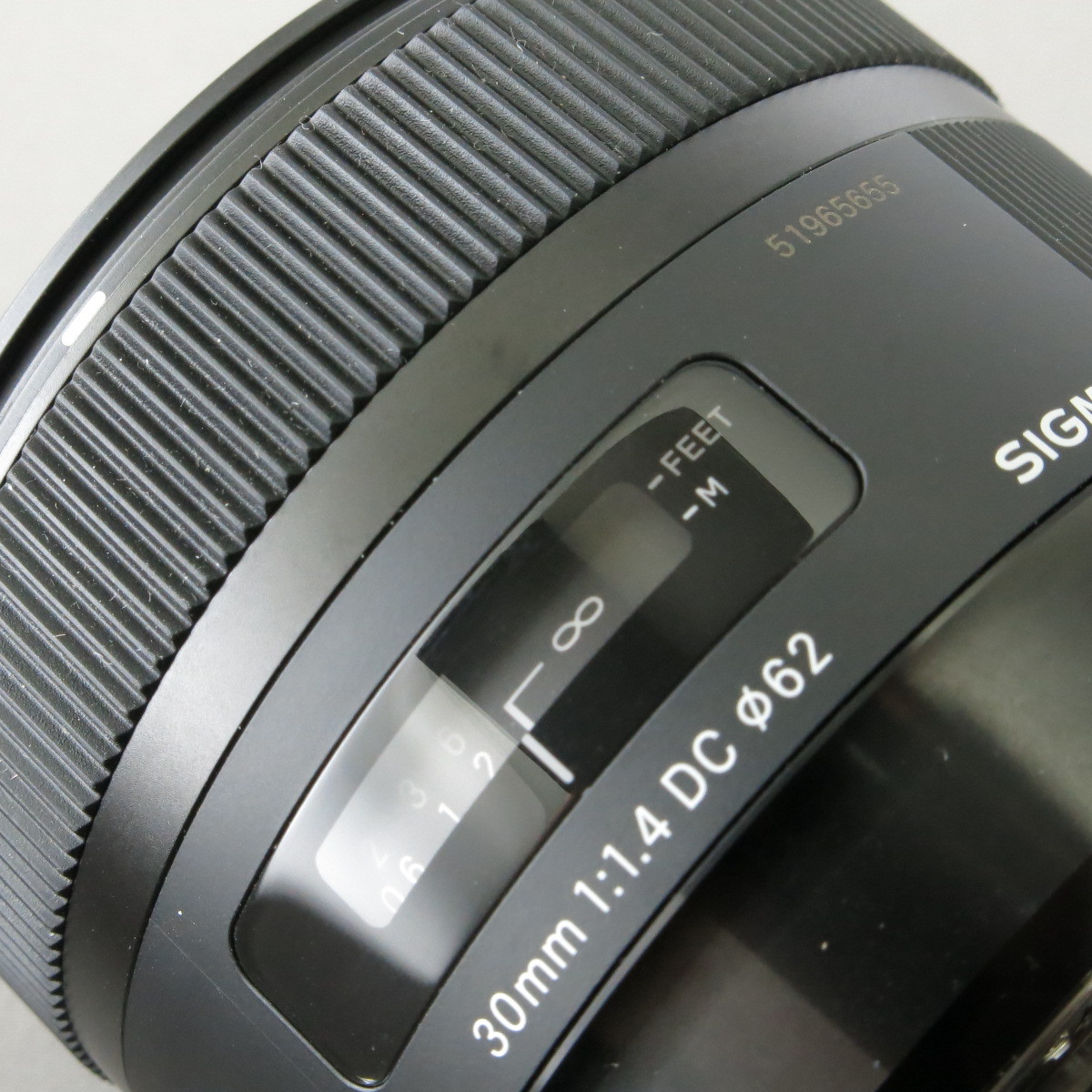 再入荷】 【美品】SIGMAシグマ キヤノンEF用30mmF1.4DC(A) Canon