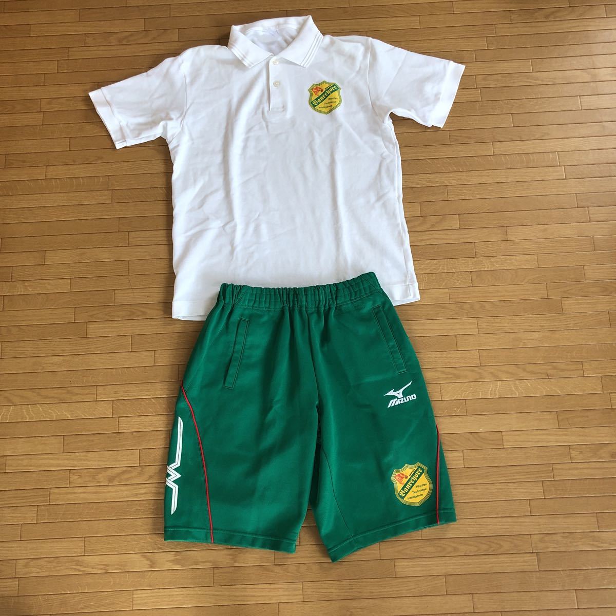 ミズノ　ポロシャツ　ハーフパンツ上下セット 子供160 ウィメンズSサイズ 半袖Tシャツ 短パン　スポーツ　ランニング　陸上　テニス_画像1