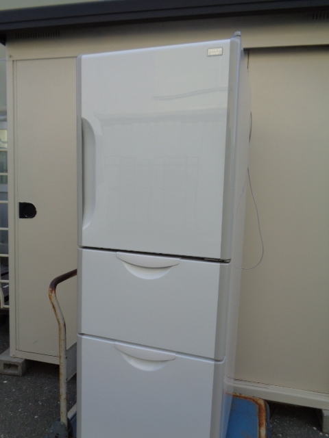 日立 ノンフロン冷凍冷蔵庫 R-27ZS 265 単身赴任用 2010年式 美品