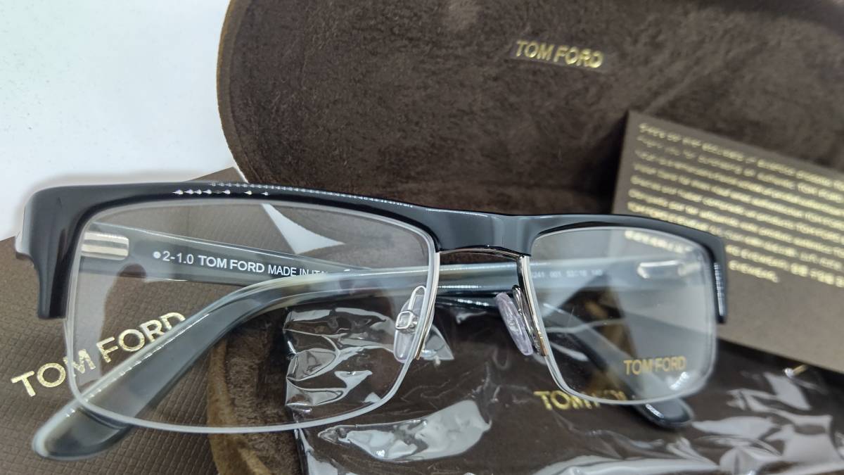 トムフォード 眼鏡 送料無料 税込 新品 TF5241 001 ブラックカラー_画像4