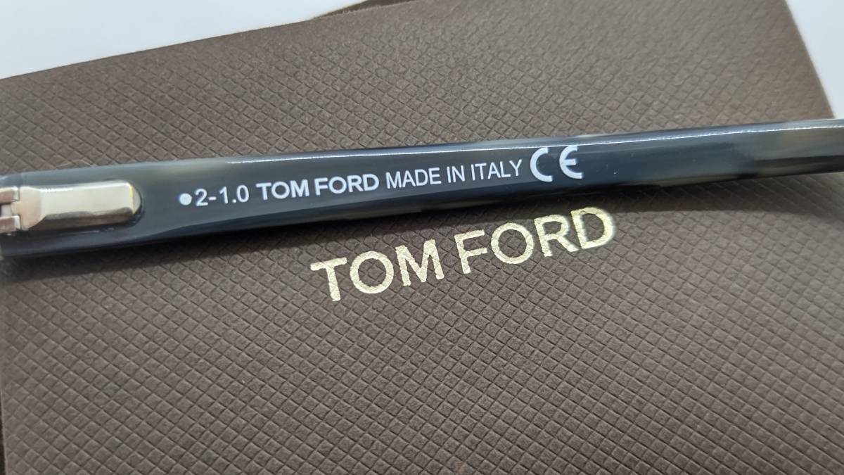 トムフォード 眼鏡 送料無料 税込 新品 TF5241 001 ブラックカラー_画像6