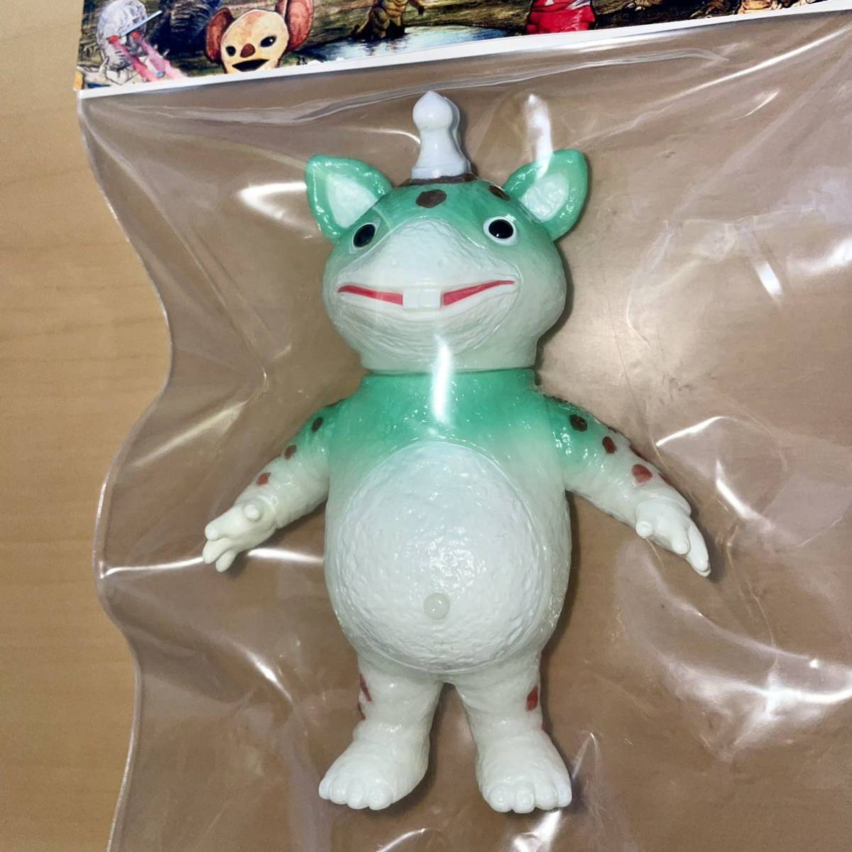 MAXTOY 快獣 ブースカ GID 蓄光 墓場の画廊 限定 ソフビ ウルトラマン