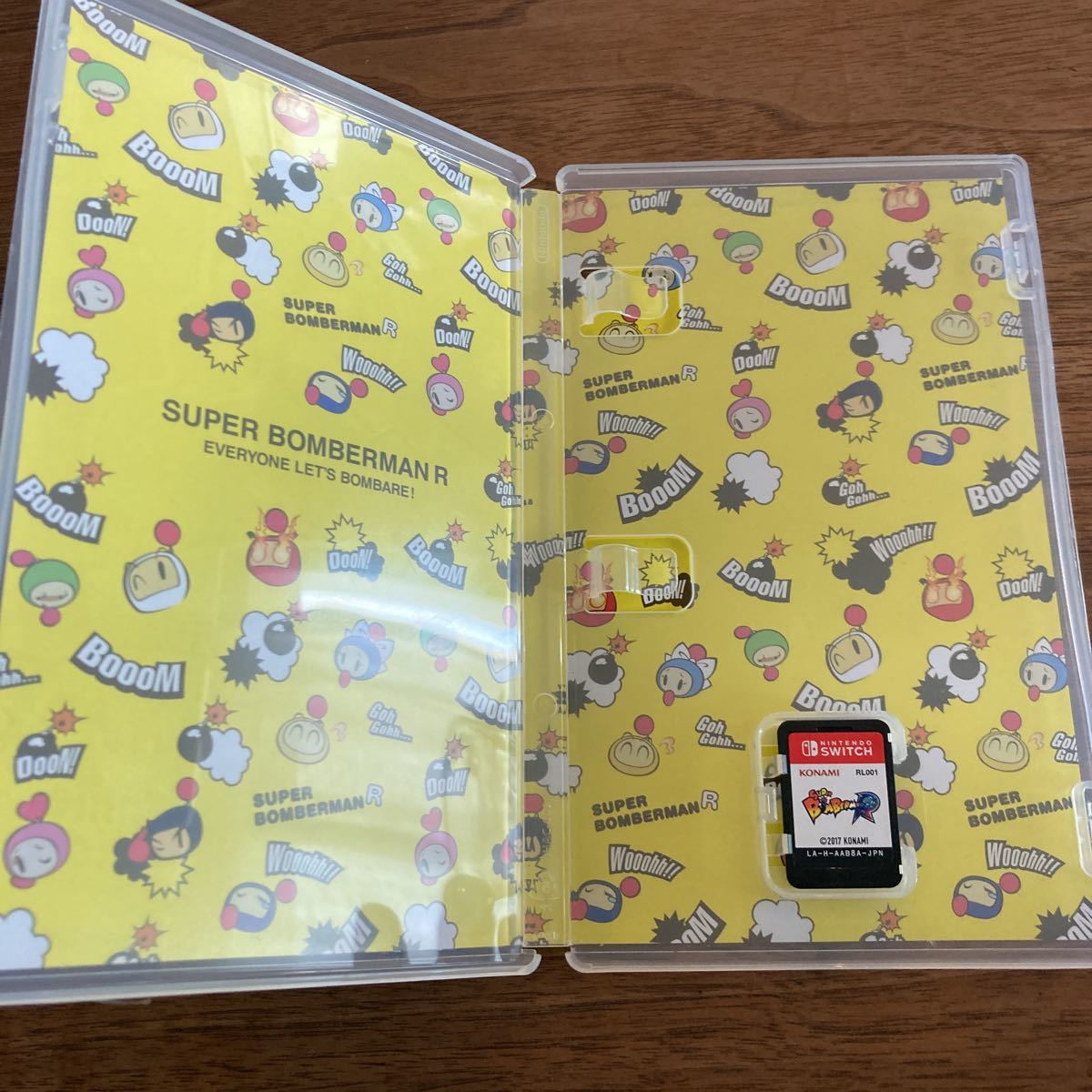 ニンテンドー　スイッチ　スーパーボンバーマンR Nintendo Switch Super Bomberman R スイッチソフト Switch　ボンバーマン　中古品