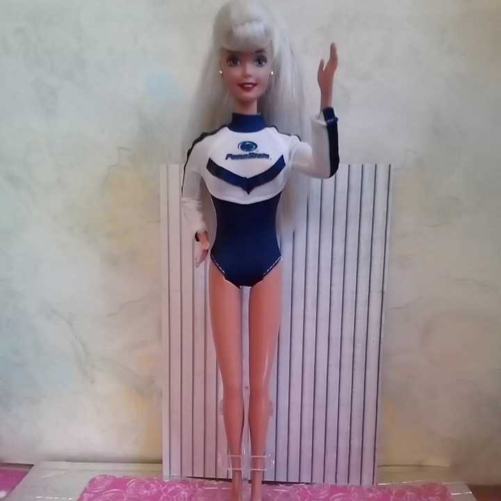マテル Barbie チアガール？1966年マレーシア “首に割れあり”の画像1