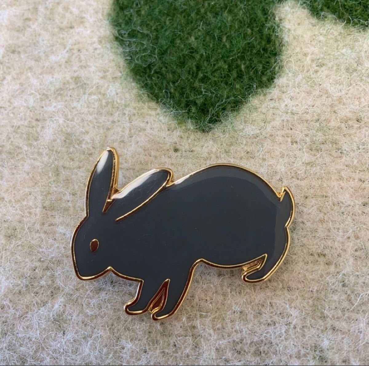 ミナペルホネン mina perhonen うさぎ usagi ブローチ グレー ミナペルホネン mina perhonen うさぎ usagi ブローチ グレー