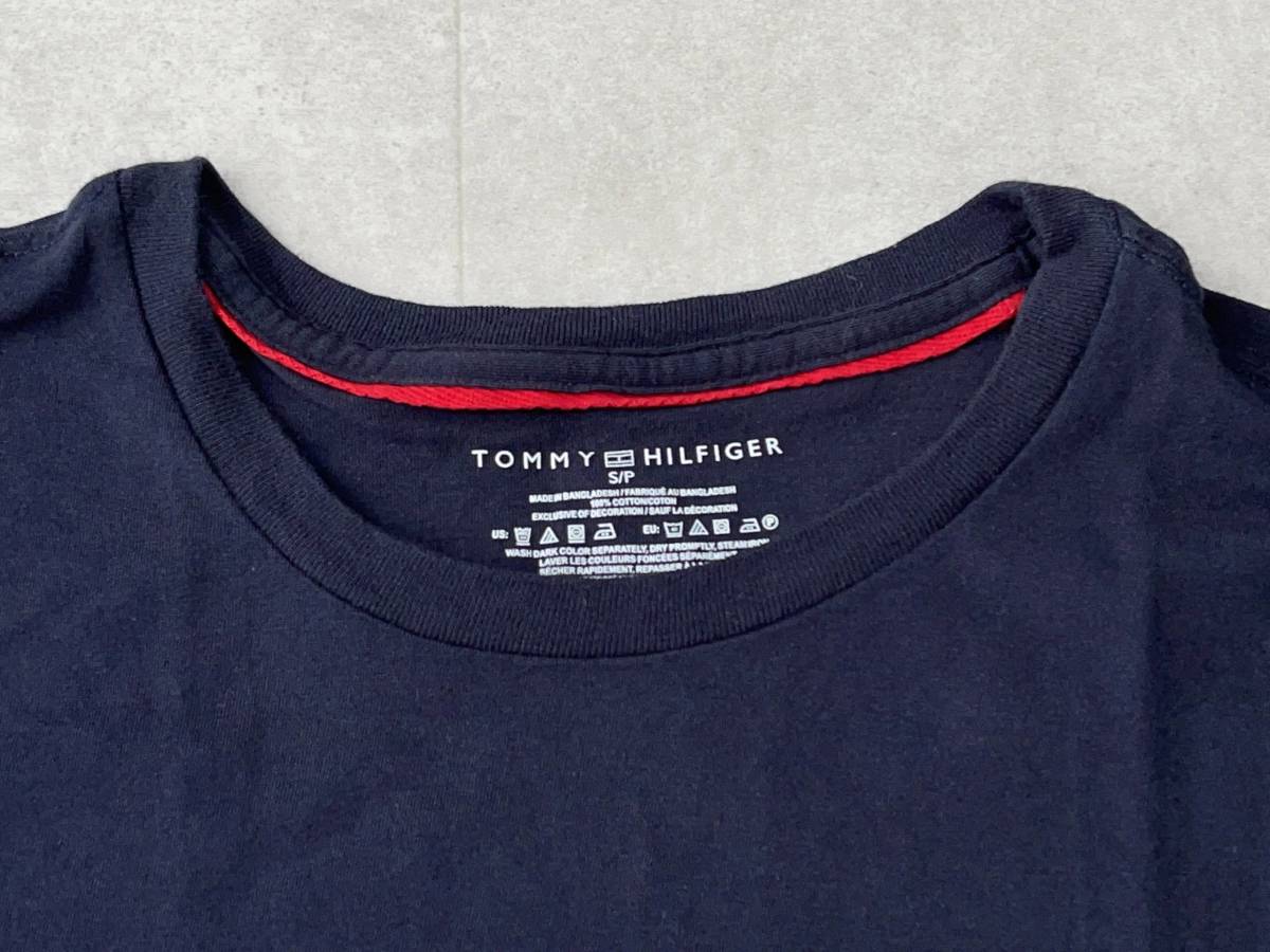 ☆送料無料☆ TOMMY HILFIGER トミーヒルフィガー USA直輸入 古着 半袖 Tシャツ メンズ S ネイビートップス 中古 即決_画像4