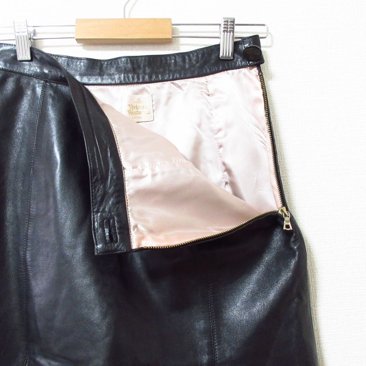 ヴィンテージ vivienne Westwood 革スカート-