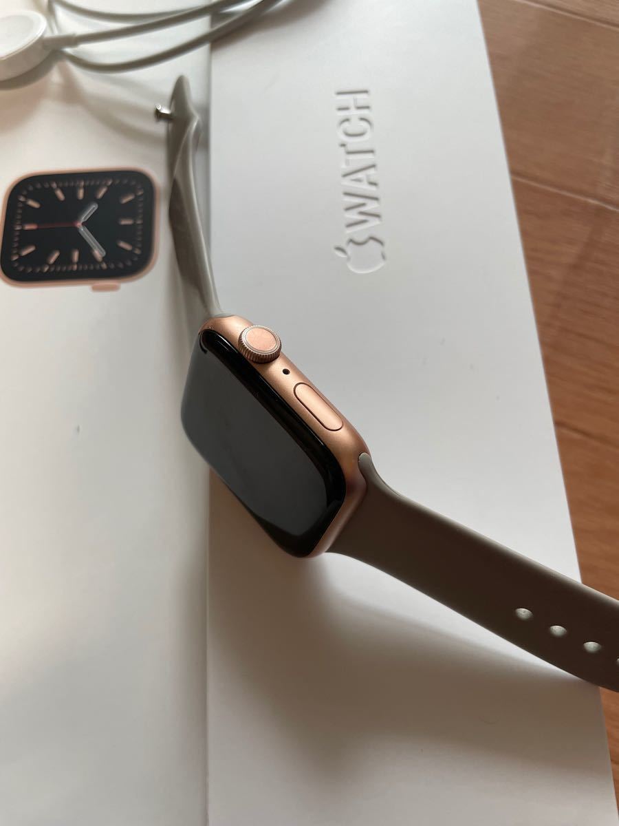 週末限定値下げ)送料込み Apple Watch Series 6【美品】箱、バンド