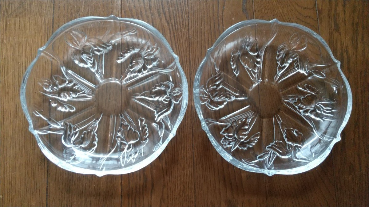 ガラス皿  ２枚  昭和レトロ