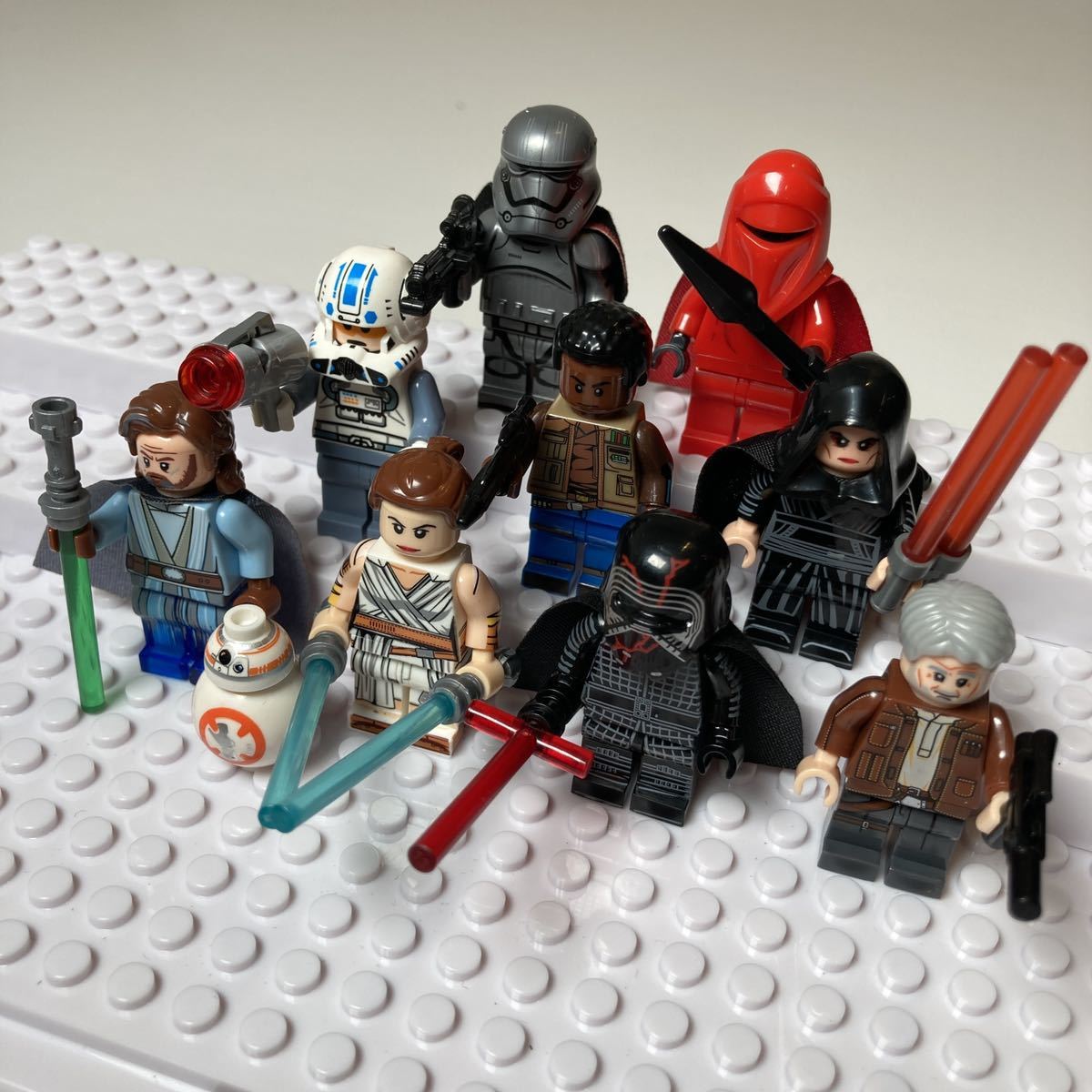 スターウォーズ❤️7.8.9のセットです!! スターウォーズ 7 8 9登場キャラクター ミニフィグ10体セット