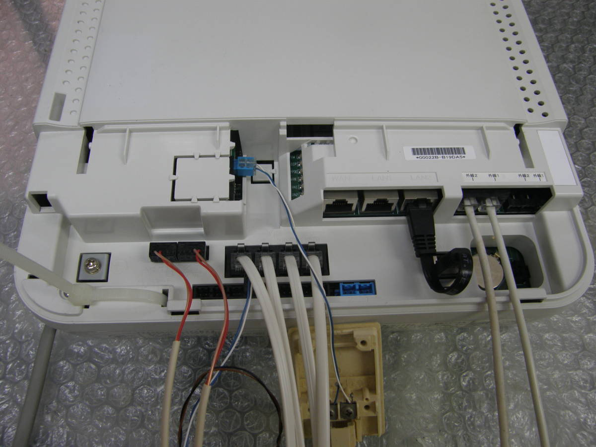 人気の S414 BX2-AME 工事済 留守番・標準2台、カール/アナログ 【新品本物】 【キリトさん専用!新品!】フタバ S-FHSS! 2.4G 3PV 送受信機 ホビーラジコン