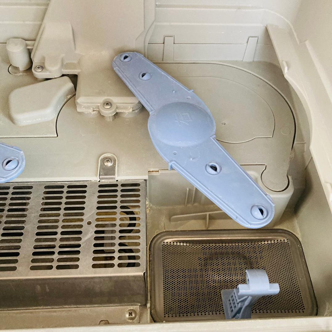  Panasonic　パナソニック 食器洗い乾燥機 NP-TR6-W