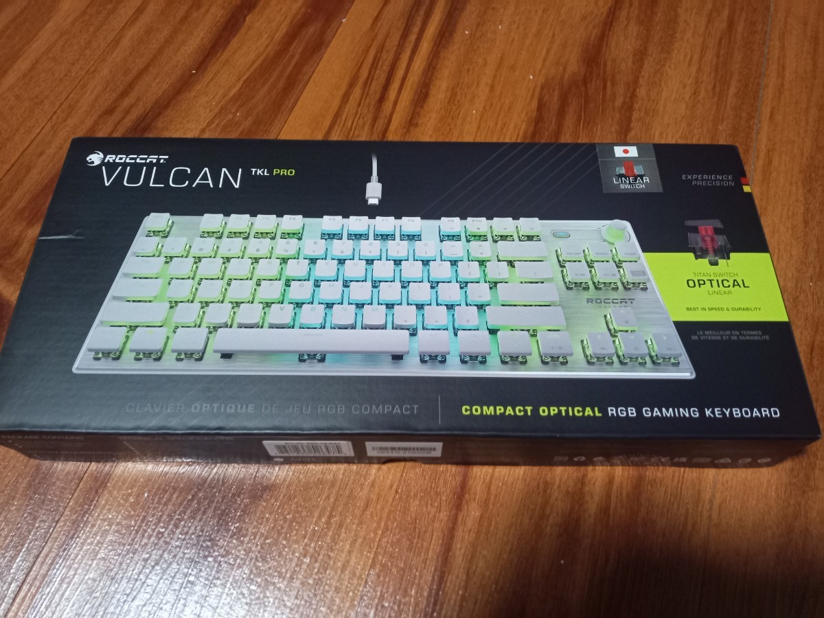 ゲーミングキーボードRoccat Vulcan TKL PRO JP 日本語配列 ホワイト