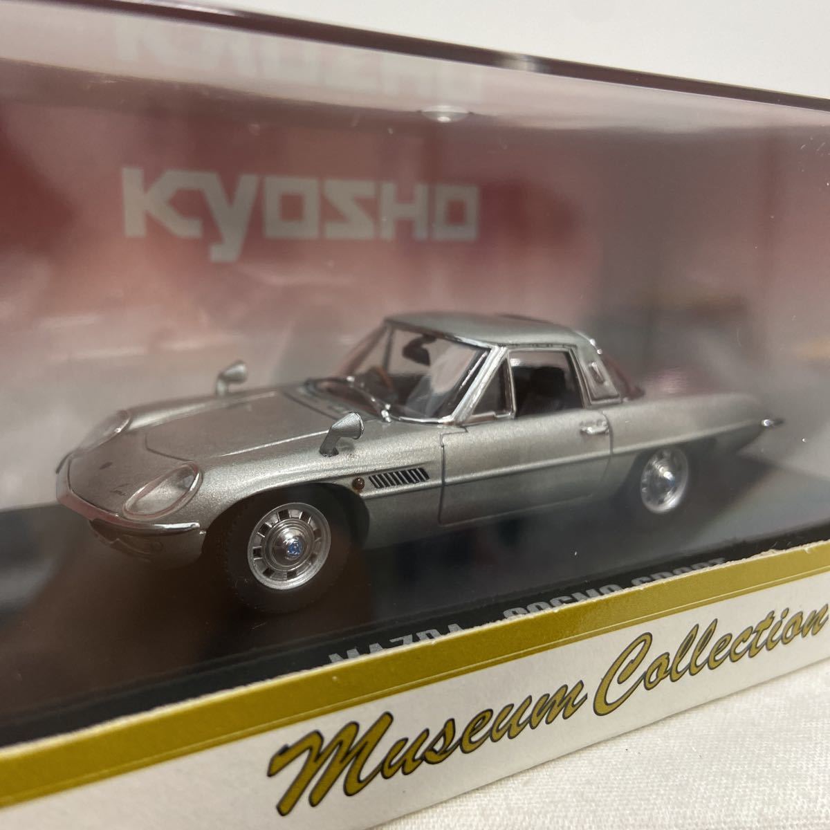 京商 1/43 MAZDA COSMO SPORT Silver マツダ コスモスポーツ L10B 1968年 国産 旧車 名車 ミュージアムコレクション ミニカー モデルカー_画像3