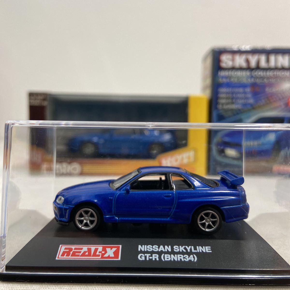 EBBRO 1/43 & REAL-X 1/72 NISSAN SKYLINE GT-R V-specⅡ BNR34
