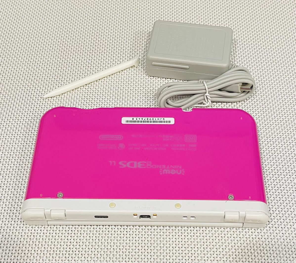 Newニンテンドー3DS LL ピンクホワイト　本体動作品　送料無料　付属品付き　任天堂3DS Nintendo
