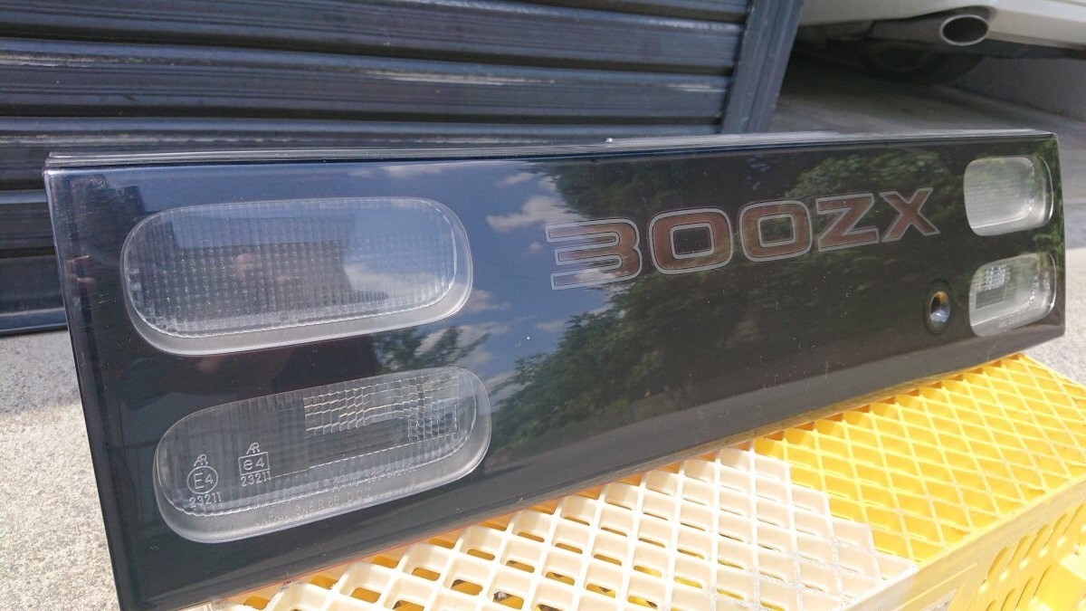 Z32 original option shines rear garnish Nissan original OP shines rear finisher Fairlady Z 