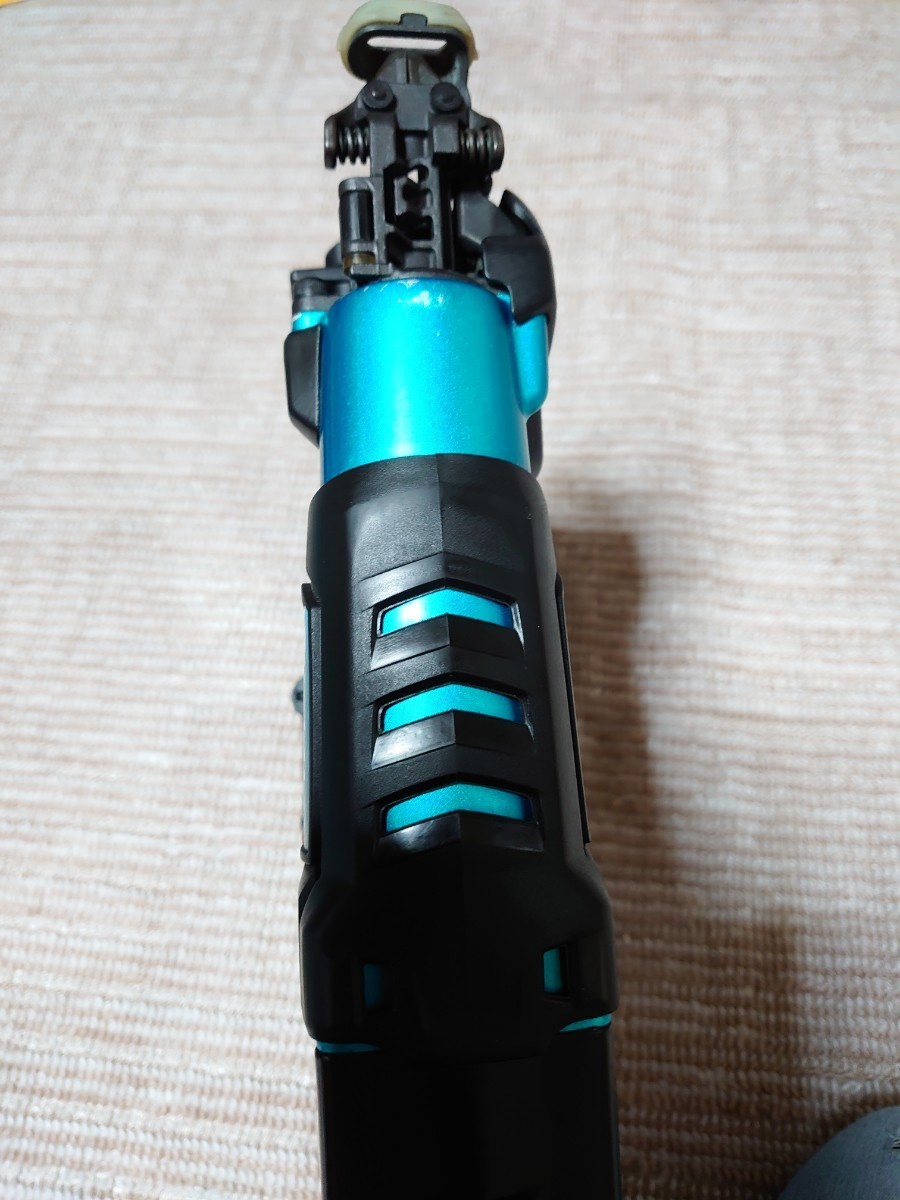 美品」 マキタ 高圧エアビス打ち機 AR411HRM | mariobalthazar.com.br